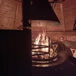 Hostal Fox *
